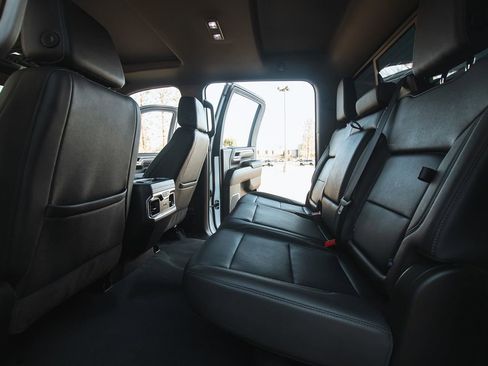 Used 2024 Chevrolet Silverado 2500 LTZ w/ LTZ Convenience Package image 20