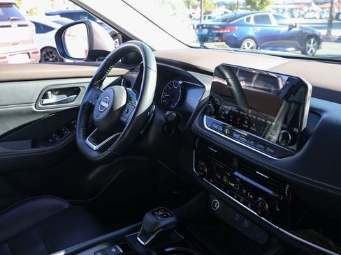 Used 2022 Nissan Rogue SL w/ SL Premium Package image 20