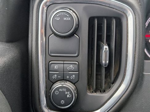 Used 2022 Chevrolet Silverado 2500 LT w/ Convenience Package image 26