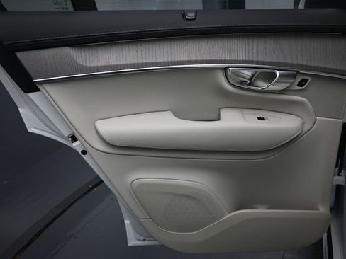 Used 2026 Volvo XC90 T8 Ultra w/ Protection Package Premier image 25