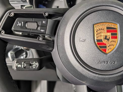 New 2026 Porsche Macan AWD/4WD image 37