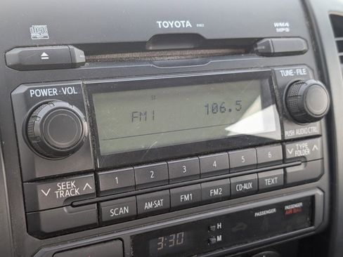 Used 2012 Toyota Tacoma 2WD Regular Cab image 14