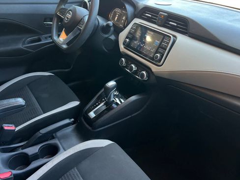 Used 2021 Nissan Versa SV FWD image 16