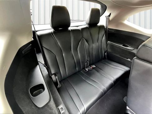 Used 2022 Acura MDX SH-AWD image 26