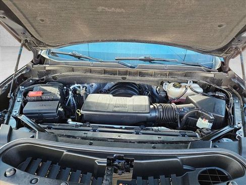 Used 2023 Chevrolet Suburban LS image 23