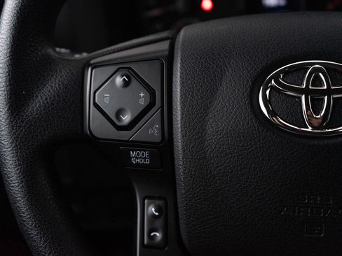 Used 2022 Toyota Tacoma SR image 18