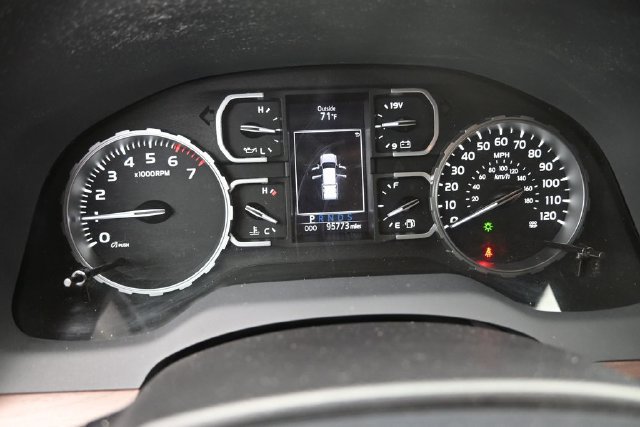 Used 2019 Toyota Tundra Limited AWD/4WD image 30