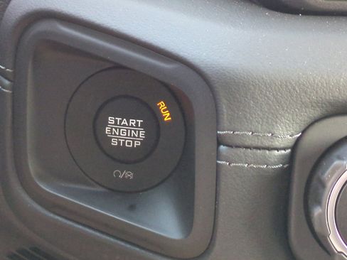 New 2025 Jeep Wrangler Unlimited Rubicon w/ Safety Group image 29