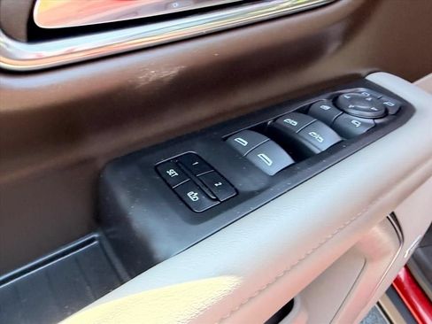 Used 2023 Chevrolet Tahoe LT w/ LT Signature Package AWD/4WD image 15