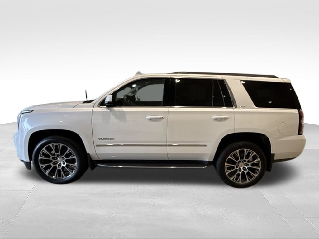 Used 2017 GMC Yukon SLT w/ Premium Edition AWD/4WD image 4