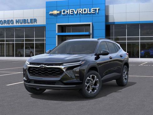 New 2025 Chevrolet Trax LT w/ Driver Confidence Package image 6