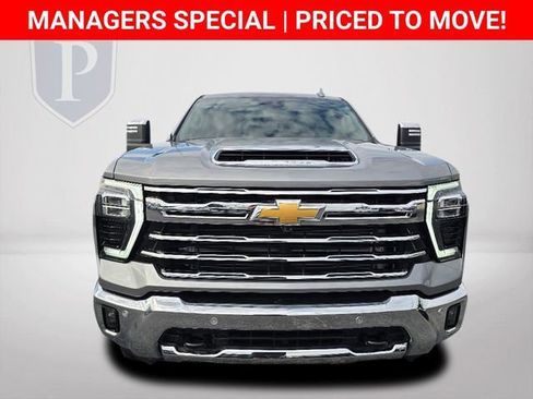 New 2026 Chevrolet Silverado 2500 LTZ w/ LTZ Premium Package image 12