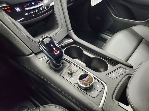 New 2026 Cadillac XT5 Luxury w/ LPO, Floor Liner Package image 25