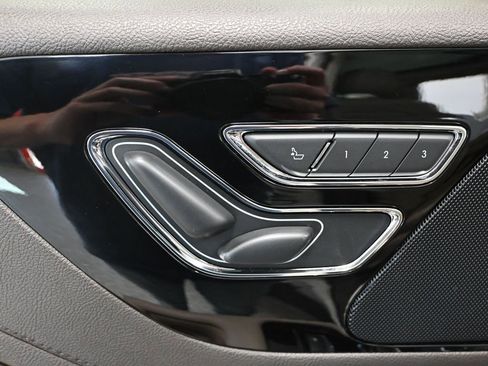 Used 2023 Lincoln Aviator Reserve image 19