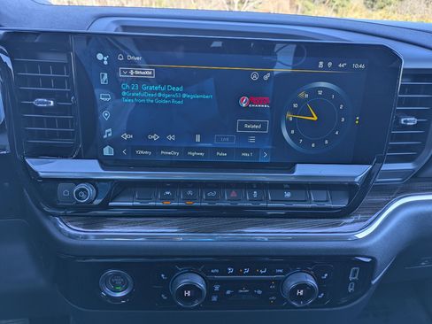 Used 2023 Chevrolet Silverado 1500 RST w/ Protection Package image 12