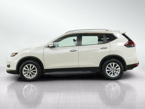 Used 2020 Nissan Rogue SV AWD/4WD image 2