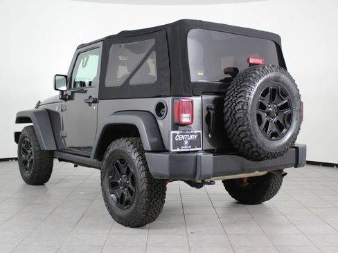 Used 2018 Jeep Wrangler Sport image 3