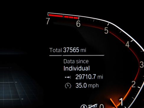 Used 2024 BMW X4 xDrive30i w/ Parking Assistance Package image 23