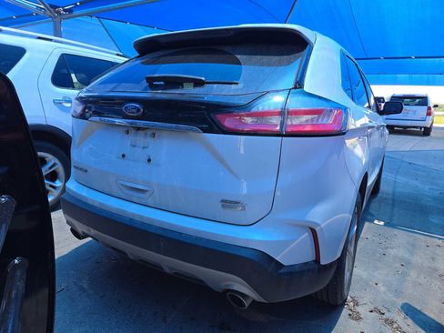 Used 2020 Ford Edge SEL w/ Convenience Package FWD image 4