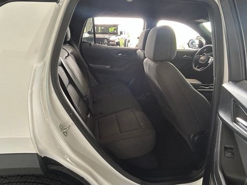 Used 2025 Chevrolet Equinox LT FWD image 38