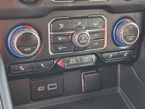 Used 2023 Chevrolet Tahoe RST image 18