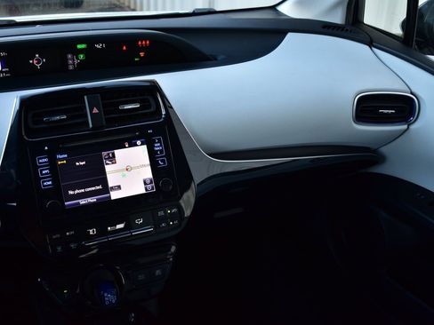 Used 2017 Toyota Prius Four Touring w/ Protection Package image 23