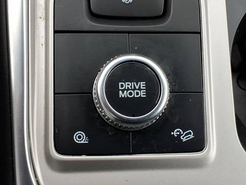 Used 2023 Ford Explorer XLT w/ Equipment Group 202A AWD/4WD image 20