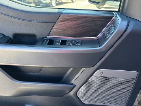 Used 2025 Ford F150 Lariat w/ Equipment Group 502A High image 11