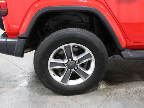 Used 2018 Jeep Wrangler Unlimited Sahara image 35