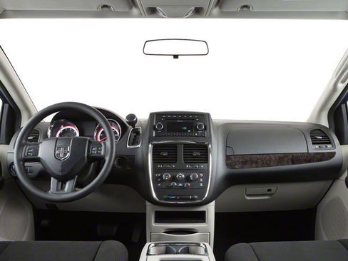 Used 2012 Dodge Grand Caravan SXT FWD image 10
