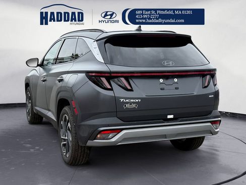 Used 2025 Hyundai Tucson Limited AWD/4WD image 3