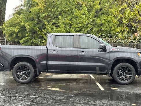 Used 2022 Chevrolet Silverado 1500 RST w/ Z71 Off-Road Package image 7