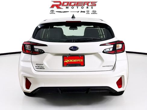 Certified 2024 Subaru Impreza 2.0i image 6