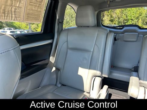 Used 2017 Toyota Highlander XLE image 12