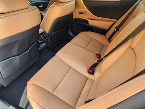 New 2025 Lexus ES 350 w/ Premium Package image 20