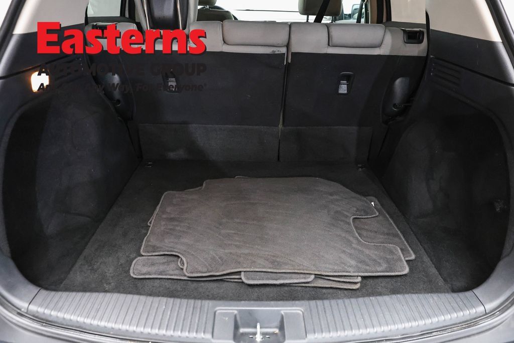 Used 2022 Honda HR-V LX image 11