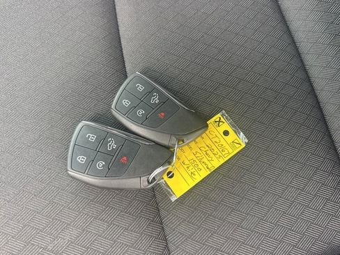 Used 2025 Chevrolet Silverado 1500 Custom image 33