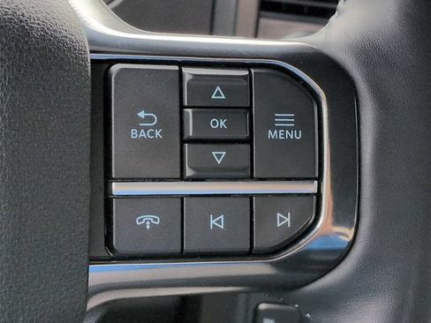 Used 2025 Ford F350 Platinum w/ FX4 Off-Road Package AWD/4WD image 28