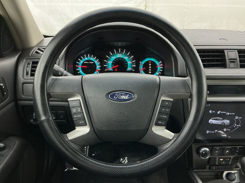 Used 2010 Ford Fusion SE FWD image 16