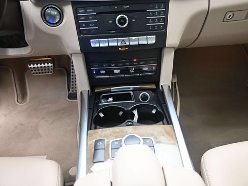 Used 2016 Mercedes-Benz E 350 Sedan image 13
