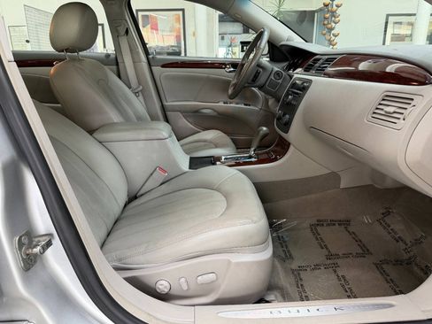 Used 2009 Buick Lucerne CXL w/ Driver Confidence Package FWD image 17