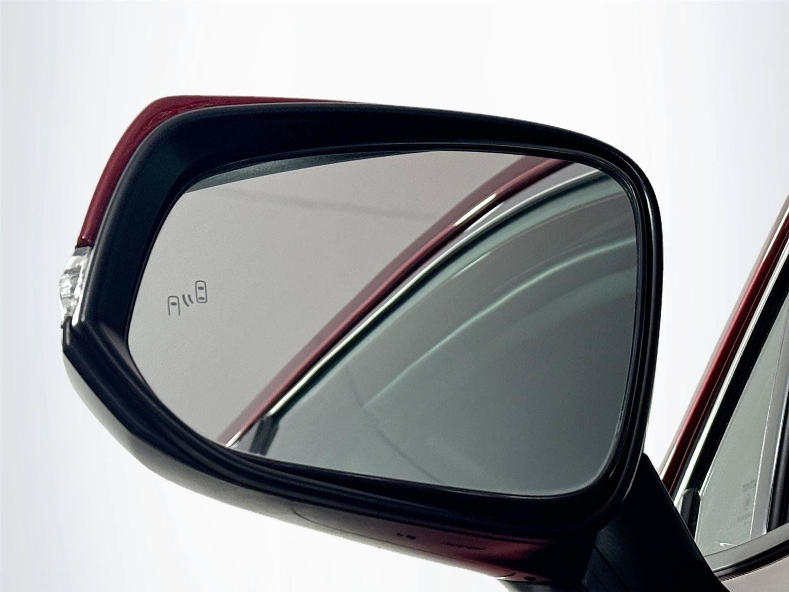 Certified 2025 Toyota RAV4 XLE FWD image 5