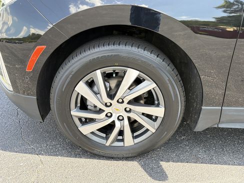 Used 2022 Chevrolet Equinox Premier FWD image 11