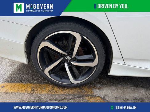 Used 2019 Honda Accord Sport image 11