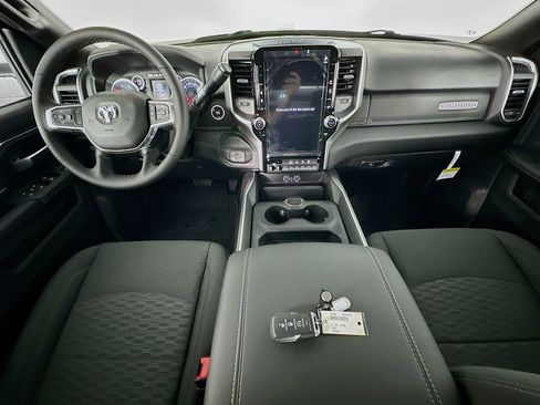 New 2026 RAM 3500 Big Horn AWD/4WD image 9