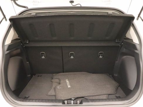 Used 2026 Hyundai Venue SEL FWD image 19