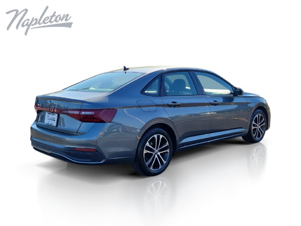 Used 2025 Volkswagen Jetta Sport FWD image 6
