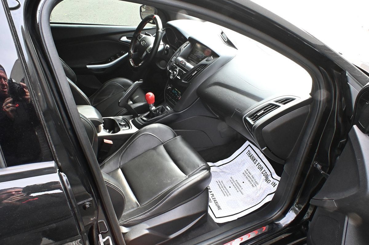 Used 2014 Ford Focus ST w/ Equipment Group 202A FWD image 11