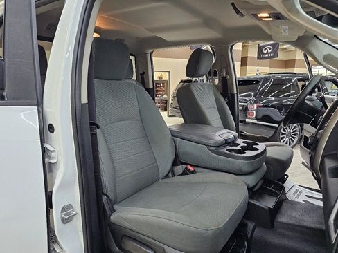 Used 2016 RAM 2500 SLT AWD/4WD image 19