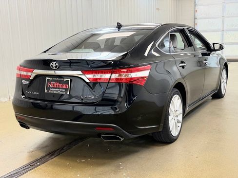 Used 2015 Toyota Avalon Limited FWD image 5